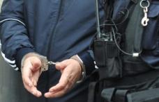 Reținut pentru încălcarea ordinului de protecție provizoriu