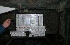 Un autocar care efectua cursa regulată Chişinău-Praga, plin cu țigări de contrabandă