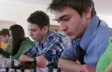 Colegiul Naţional „Grigore Ghica” Dorohoi s-a clasat pe locul doi la „Cupa Demolay 2012″