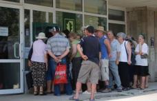 Un botoşănean a leşinat în timp ce aştepta să încaseze pensia la bancomat