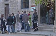 NEWS ALERT: Doi elevi au fost injunghiati - Unul din ei mortal
