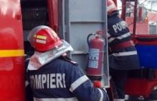 Maşină incendiată la Ibăneşti