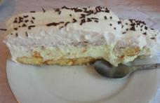 Tort din pişcoturi cu cremă de lămâie