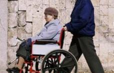 Guvernul Boc vrea să reducă indemnizaţiile persoanelor cu handicap