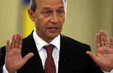Băsescu: DEMISIONEZ cu o lună înainte de legislative, dacă se acceptă modificarea Constituţiei