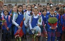 Prima zi de şcoală: Festivităţi de deschidere a anului şcolar la școlile din Dorohoi - FOTO