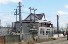 Construcţiile ilegale în vecinătatea reţelelor de energie electrică prezintă un risc major de accidente grave