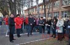 Seria întâlnirilor în colegiul Dorohoi, a candidaţilor USL, Andrei Dolineaschi şi Doina Federovici continuă - FOTO