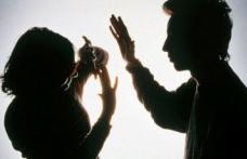 Ziua Internaţională pentru Eliminarea Violenţei împotriva Femeilor: „Violența domestică este, înainte de toate o violare a dreptului omului”