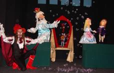 Teatrul pentru Copii şi Tineret „Vasilache” Botoșani, vă oferă spectacolul „MOTANUL ÎNCĂLŢAT”