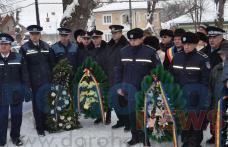 Dorohoi: Depunere de coroane şi slujbă de pomenire a eroilor Revoluţiei - VIDEO/FOTO