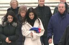 Vezi ce semnificaţie are mesajul văduvei lui Sergiu Nicolaescu și de ce a îmbrăcat paltonul alb