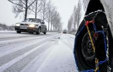Mobilizare de proporţii pentru prevenirea blocajelor pe drumurile botoşănene