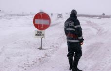 Zece drumuri din judeţul Botoşani sunt în continuare parţial blocate sau închise din cauza nămeţilor