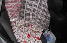 Bărbat prins în timp ce transporta cu mașina țigări de contrabandă