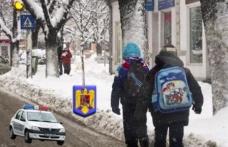 Peste 230 de polițiști botoşăneni sunt alături de elevi, astăzi, cu ocazia reluării anului de învățământ preuniversitar