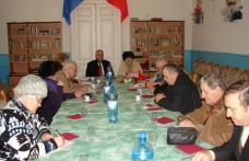 Pensionarii botoşăneni au cerut ajutorul prefectului pentru a ajunge la parlamentari