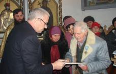 Veteran de război felicitat de ministrul Duşa şi prefectul Macaleţi la împlinirea a 100 de ani - FOTO
