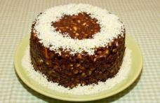Tort de ciocolată cu biscuiți și alune