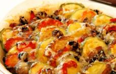 Legume gratinate cu șuncă și cașcaval