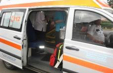 Scandal în ambulanță. Un bărbat băut a făcut „circ” în ambulanța care îl transporta la spital