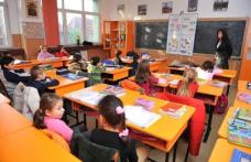 Inspectoratul Școlar a decis! Vezi cum se va face recuperarea orelor de curs din data de 3 mai 2013