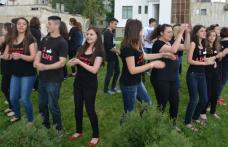 Clubul Copiilor Dorohoi: Flash - Mob antidrog „Construieşte omul de mâine!”