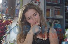 Interviu cu Luminița Amarie: „Emoția din gări și aeroporturi o transform în poezie”