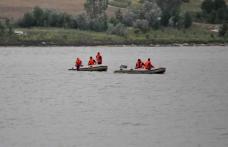 Fetiţă înecată în Sitna, recuperată de pompieri
