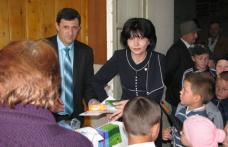 Un zâmbet pentru 500 de copii din colegiul Flămânzi