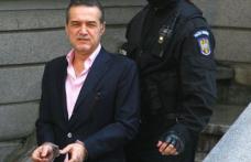 Gigi Becali, mesaj din închisoare: Ies din viața publică. Nu-mi mai hăituiți familia