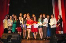 Liceul Regina Maria a organizat Festivalul de Teatru „Cu mască sau fără mască” Ediţia I - FOTO