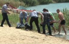 Trupul neînsufleţit al unui copil înecat într-un iaz, recuperat de pompieri