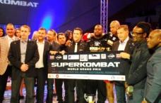 Luptător din Curacao câștigător al piramidei la Superkombat Botoșani