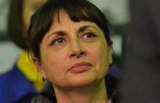 Tamara Ciofu a mobilizat și romii din Botoșani să participe la ecologizarea cartierului Parcul Tineretului în cadrul campaniei Let’s do it România