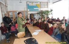 Acțiune de combatere a violenței desfășurată la Școala Gimnazială „A.I. Cuza” Dorohoi - FOTO