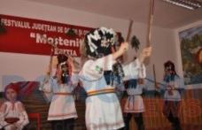 Au început înscrierile la Festivalul-concurs judeţean de datini şi obiceiuri de iarnă „Moştenitorii”            