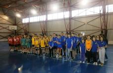 ONSS Handbal Dorohoi, gimnaziu fete și băieți. Vezi cine s-a calificat la următoarea fază a competiției! - FOTO