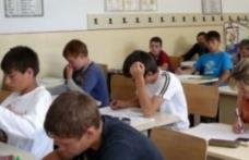 Camera Deputaţilor adoptă ordonanţa prin care clasa a noua rămâne la liceu