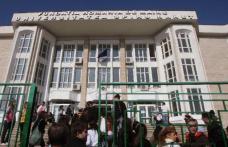 La Spiru Haret, orice îi posibil. Pentru a-şi da licenţa, un student plăteşte pentru restanţele din ultimul an cât pentru doi ani