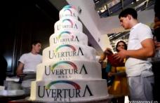 Concert al Filarmonicii, tort și șampanie la aniversarea primului an a centrului comercial Uvertura Mall Botoșani - FOTO
