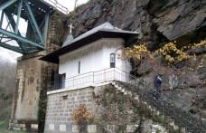 Povestea icoanei nepictate de mână de la Piatra Scrisă