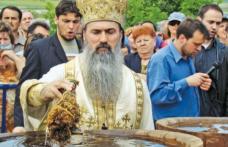 Izvorul Tămăduirii. Mănăstirea din România unde există un izvor cu apă vindecătoare