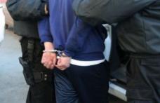 Doi hoți extrem de abili din Dorohoi, judecați pentru furt din apartamente în Iași