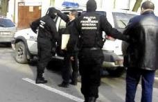 Dosarul Siret: un poliţist făcea 2.000 euro pe tură, un vameş 6.000