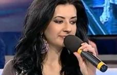 Vezi ce vedetă de la noi a fost înfiată, după ce a fost abandonată în maternitate!