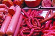Deșeuri alimentare, în loc de mezeluri. Ce conțin preparatele ieftine