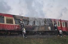 Trenul regional Dorohoi – Iași a luat foc în Broscăuți! - VIDEO/FOTO