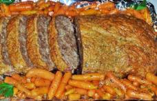 Rulada de Carne cu Crusta de Cascaval