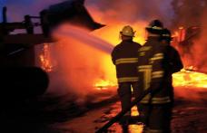 Locuinţă distrusă parţial într-un incendiu
